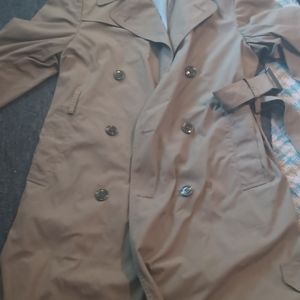 Olive colored vintage trench coat size 36
